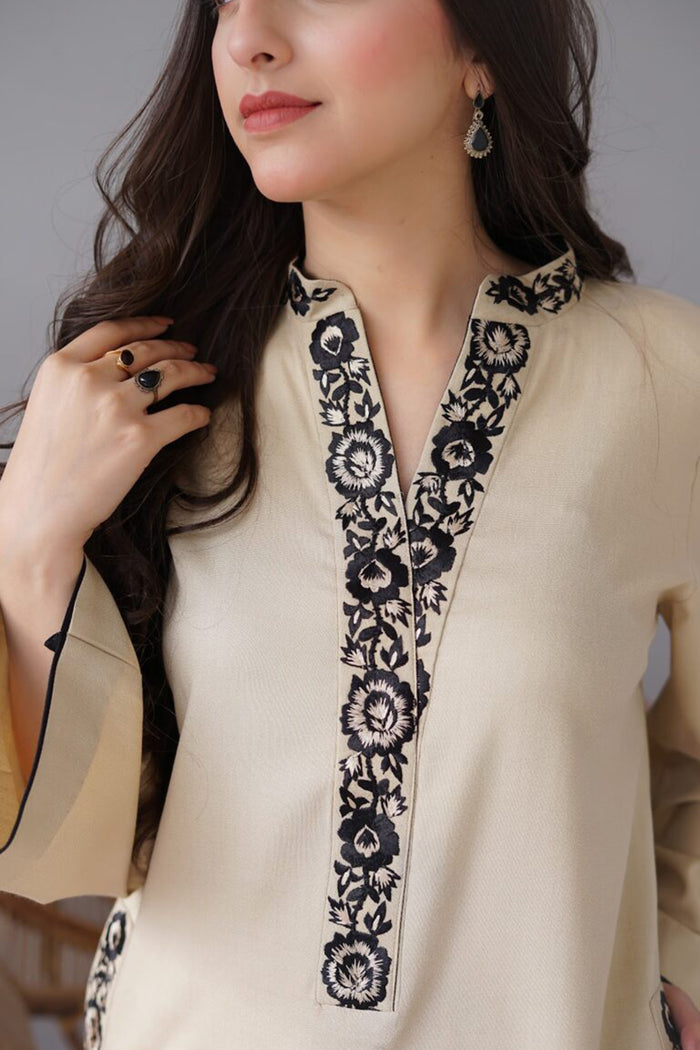 Heavy Embroidered Dhanak Suit (Embroidered Dhanak Shawl)