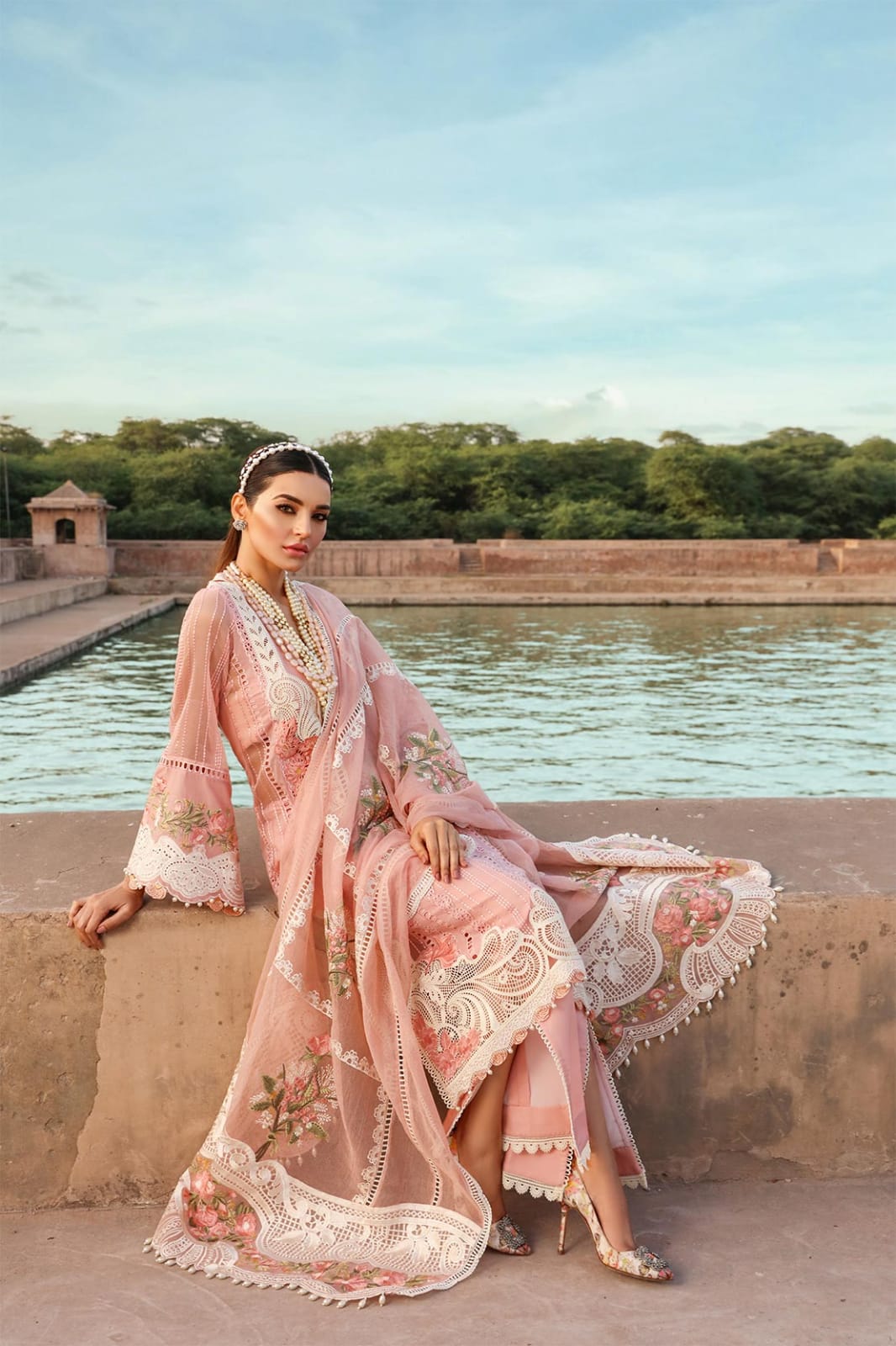 Lawn Embroidered Chickankari Unstiched 3pc
